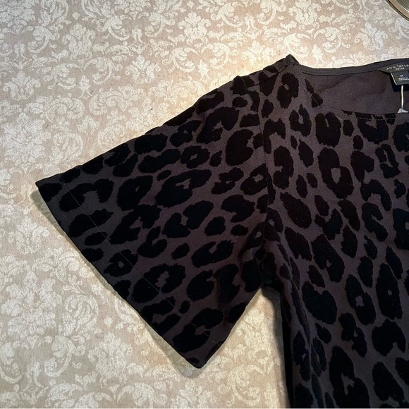 Ann Taylor ~ new ~Black Leopard Animal Print Flocked Stretch Top in Small Petite - Picture 4 of 11